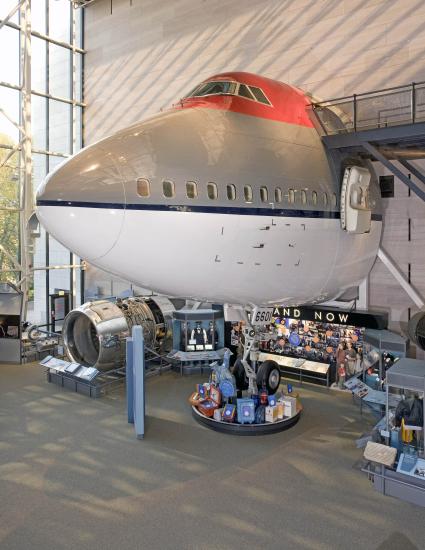 Boeing 747 Forward Fuselage on display in America by Air