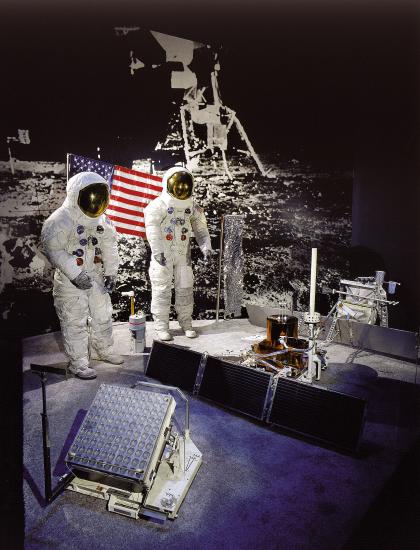 Apollo 11 diorama as seen in Apollo to the Moon