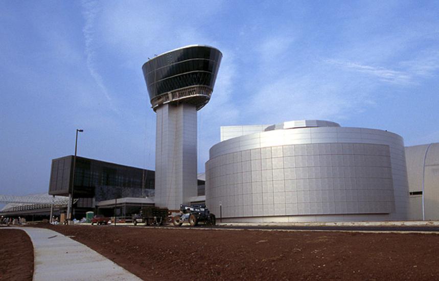 Theater and tower at Udvar-Hazy Center entrance