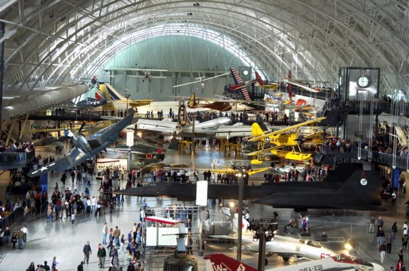 Udvar-Hazy Center Boeing Aviation Hangar, looking south