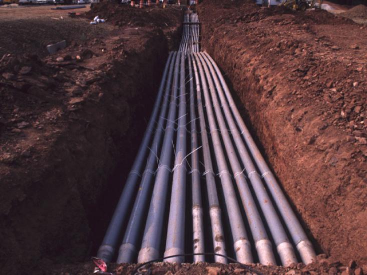 Udvar-Hazy Center Pipes and ducting