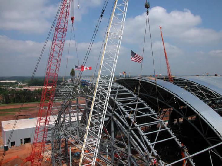 Last truss for Udvar-Hazy Center Aviation Hangar