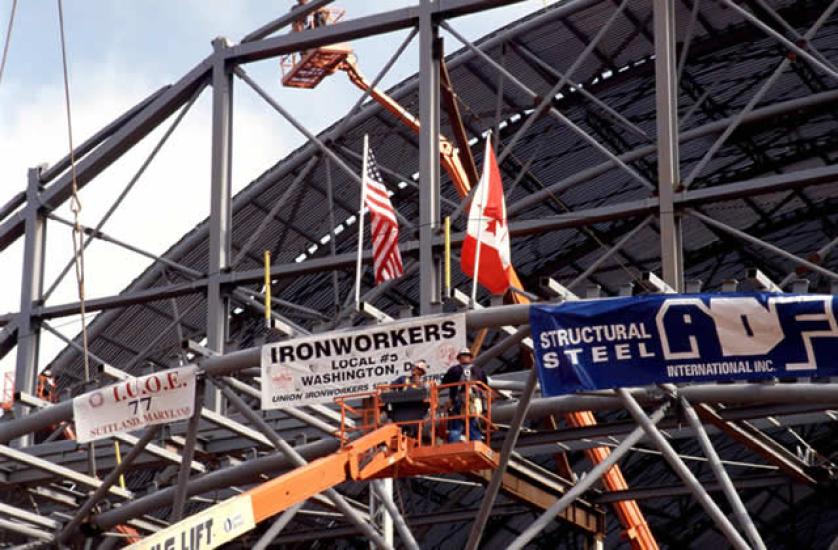 Final Udvar-Hazy Center truss section admired