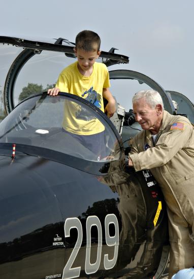 Become a Pilot Family Day at the Udvar-Hazy Center