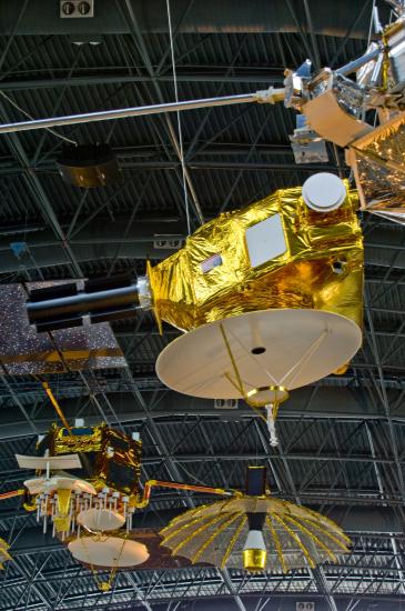 New Horizons Full-Scale Model