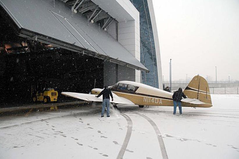 Piper Apache Is Moved into the Udvar-Hazy Center