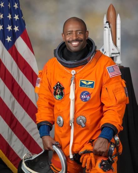 Astronaut Leland D. Melvin, Mission Specialist