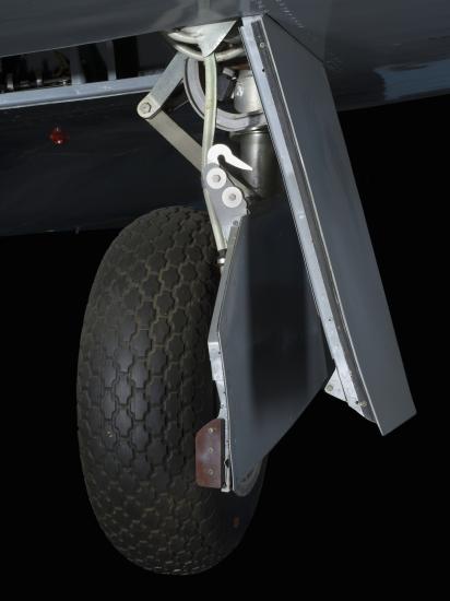 Wheel and large tire of landing gear of Lockheed XP-80 "Lulu Belle"aircraft