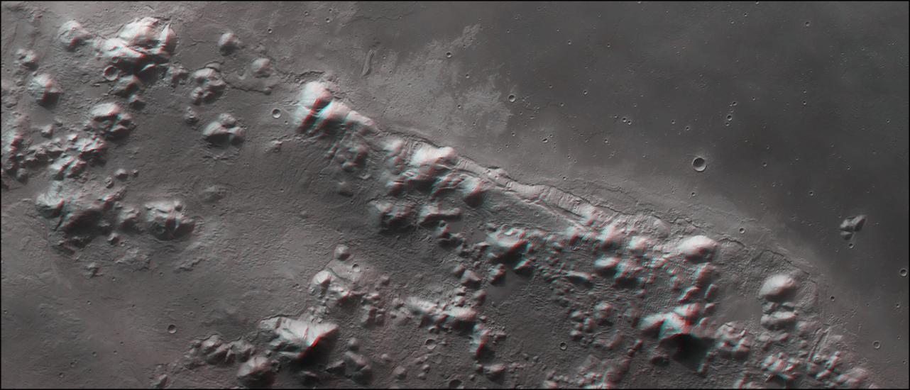 3D Anaglyph of Phlegra Montes on Mars