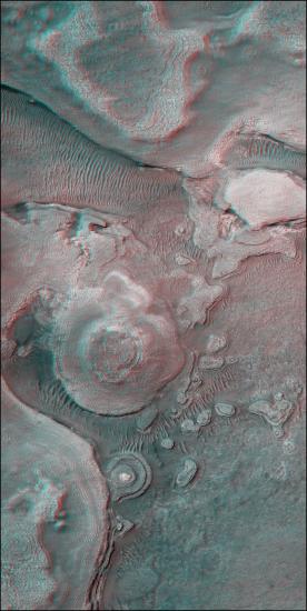 3-D Anaglyph of Interesting Martian Landscape