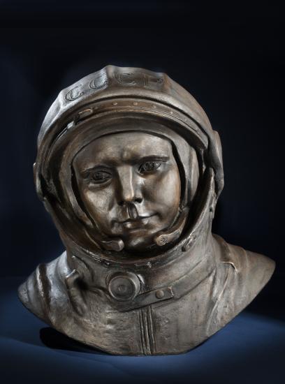 Bronze bust of Yuri Alekseyevich Gagarin