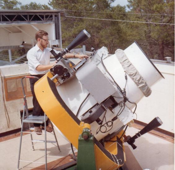 David Le Conte with a Baker-Nunn camera in Florida, circa 1966. 