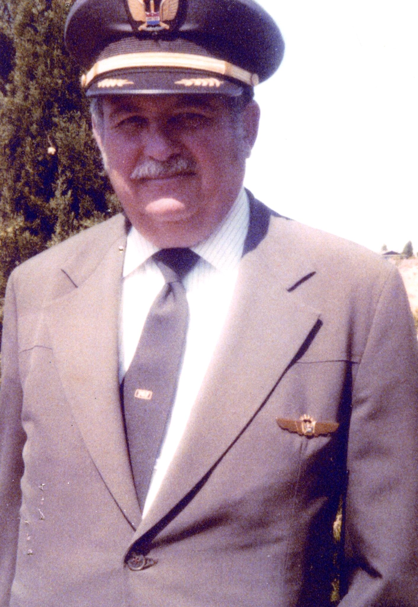 Capt Harry E. Arcamuzi